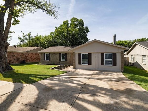 6300 Sunnybrook Drive , Watauga, TX 76148