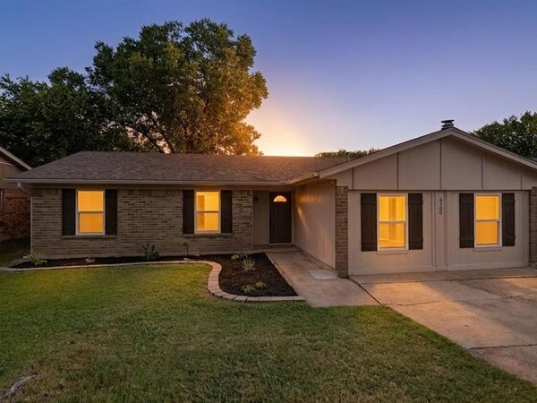 6300 Sunnybrook Drive, Watauga, TX 76148