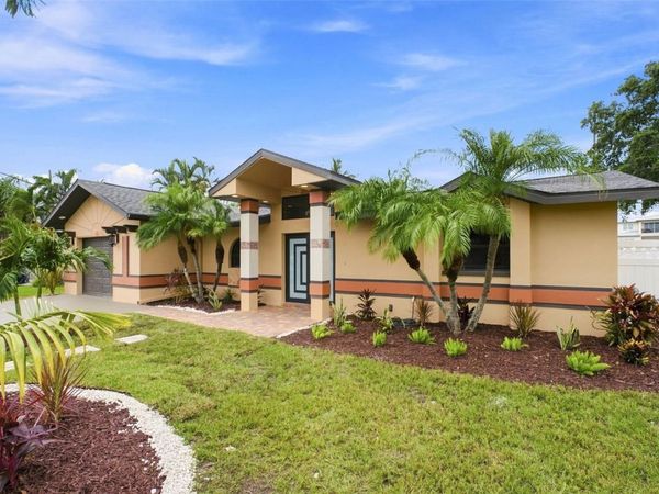 15918 REDINGTON DRIVE, REDINGTON BEACH, FL 33708