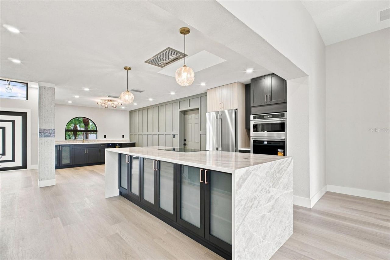 15918 Redington Drive, Redington Beach, FL 33708 Photo