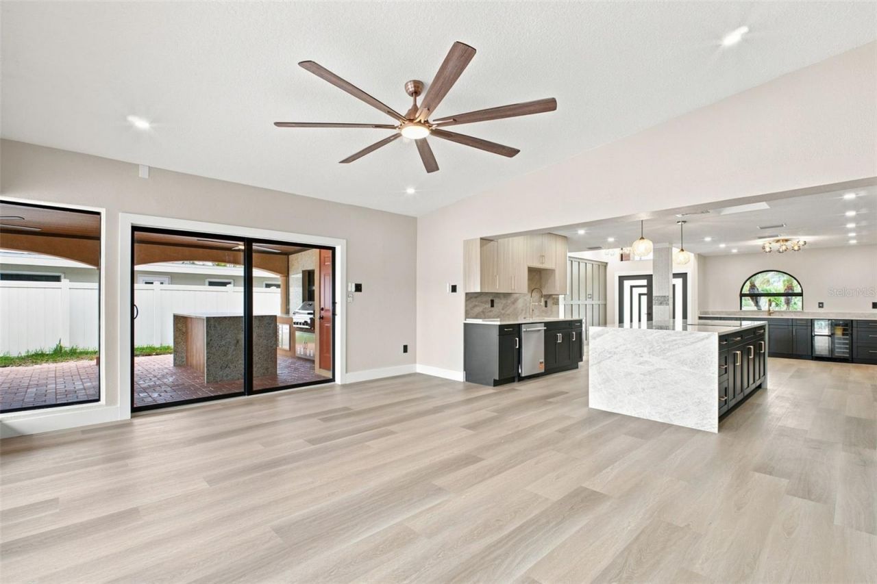 15918 Redington Drive, Redington Beach, FL 33708 Photo