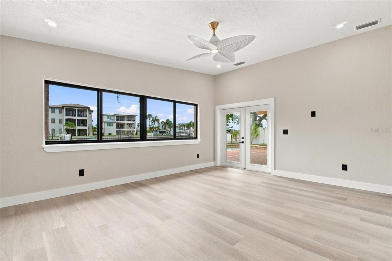 15918 Redington Drive, Redington Beach, FL 33708 Photo