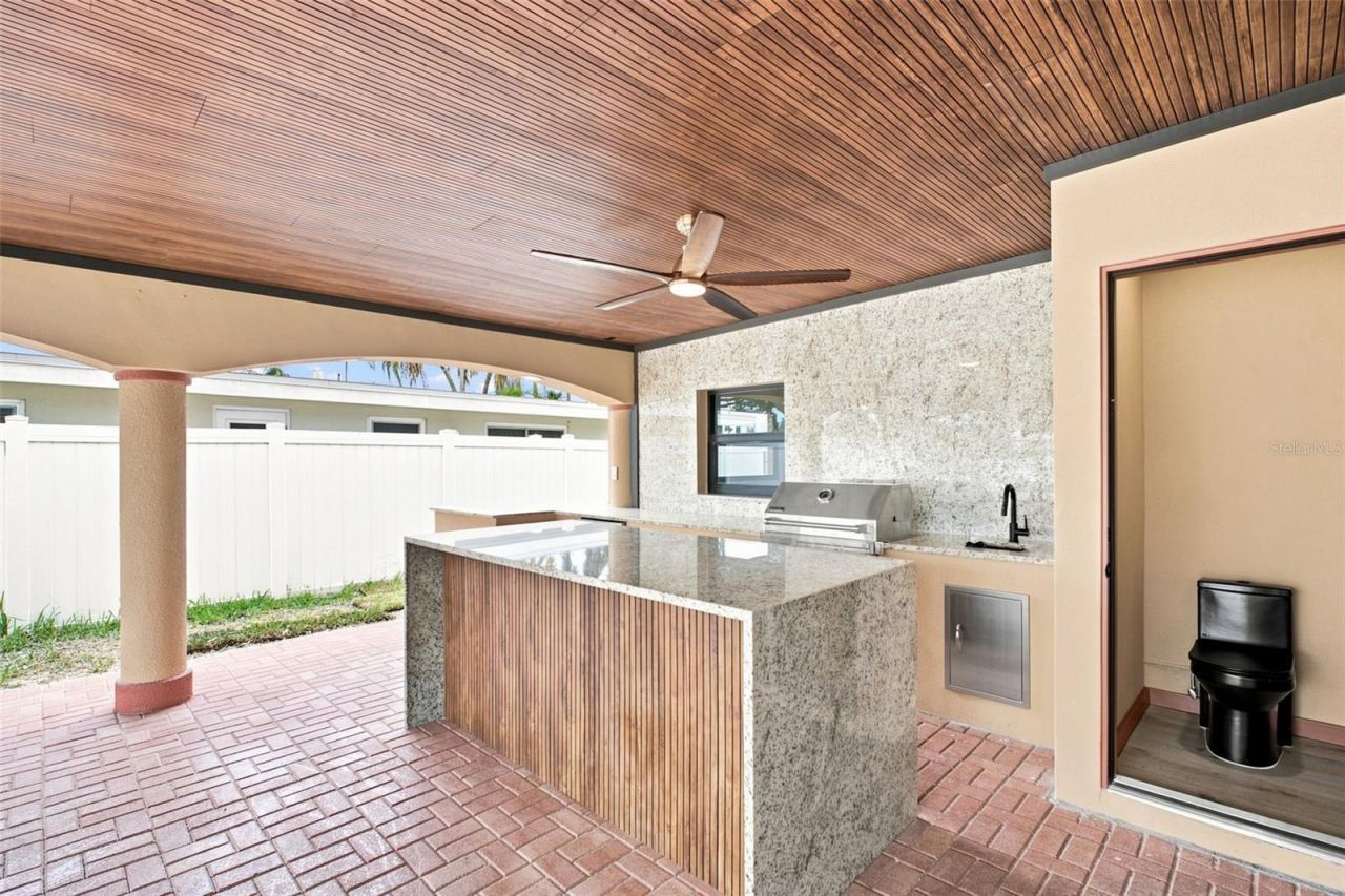 15918 Redington Drive, Redington Beach, FL 33708 Photo
