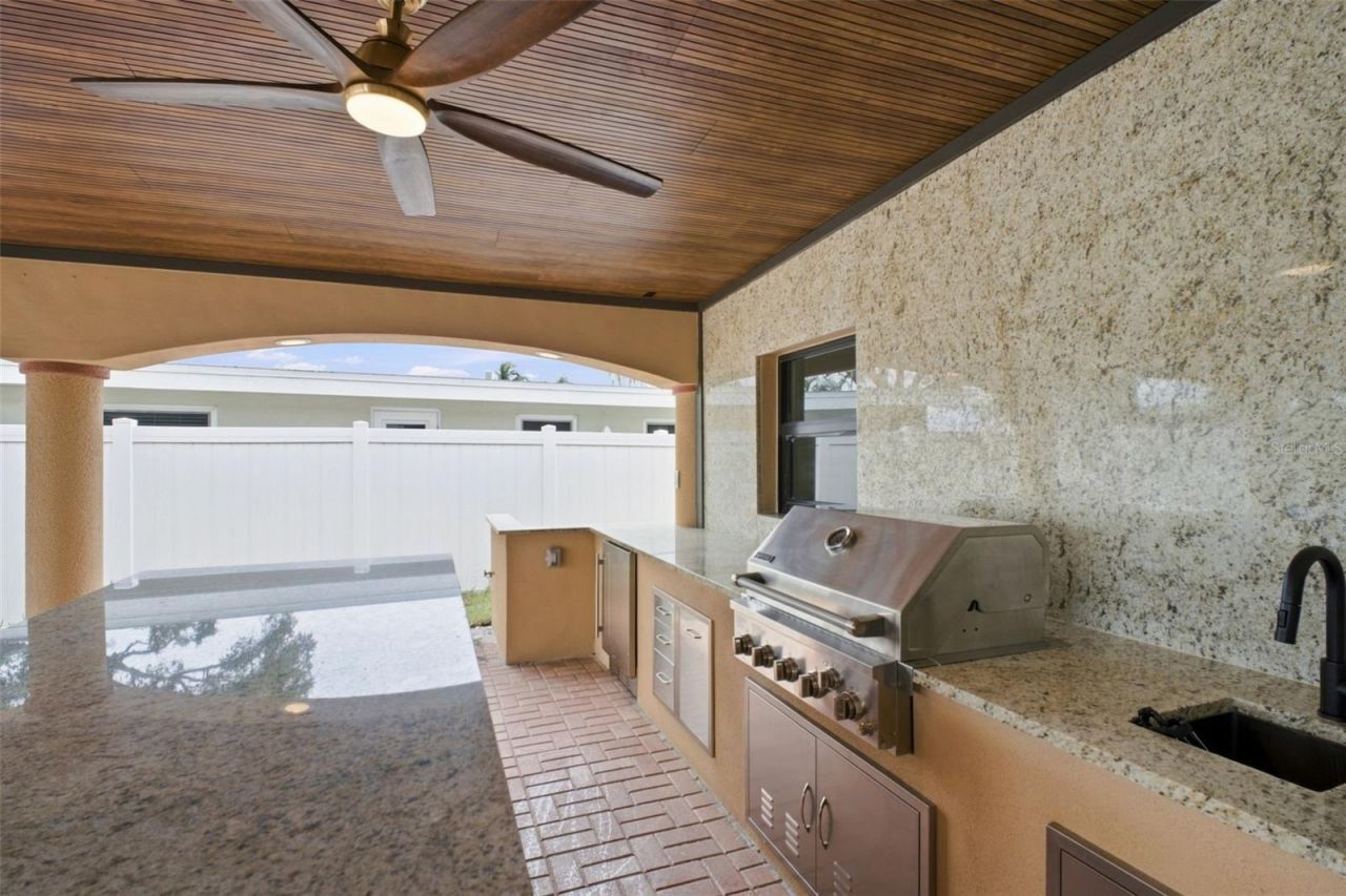 15918 Redington Drive, Redington Beach, FL 33708 Photo
