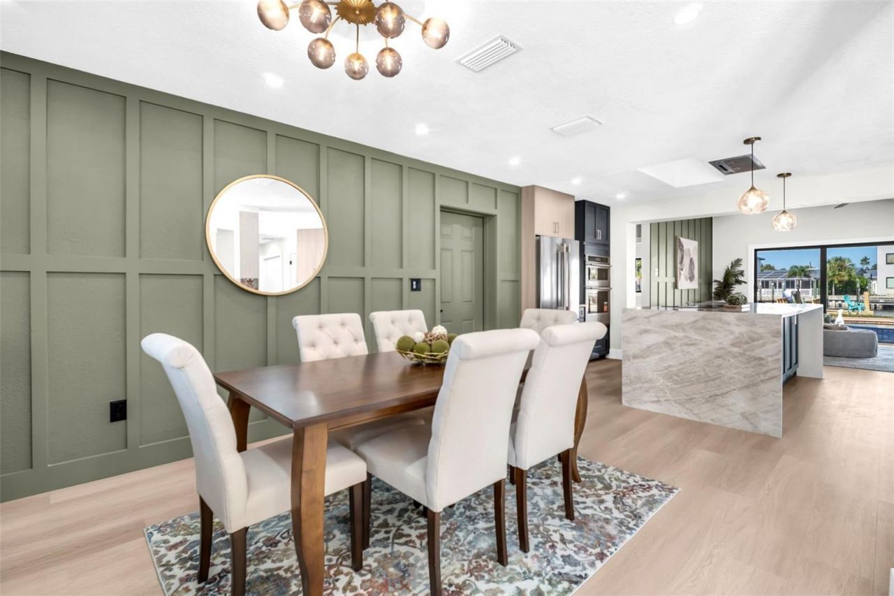 15918 Redington Drive, Redington Beach, FL 33708 Photo