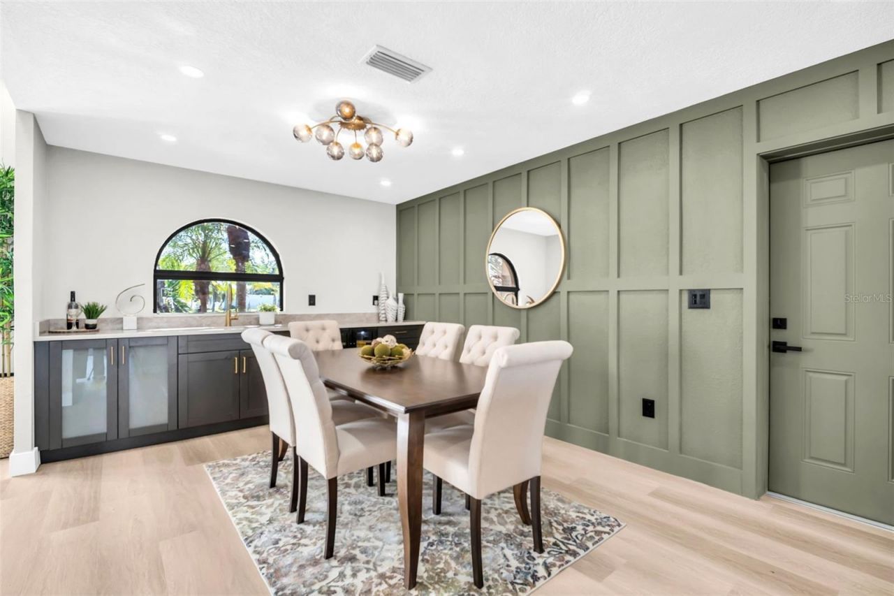 15918 Redington Drive, Redington Beach, FL 33708 Photo