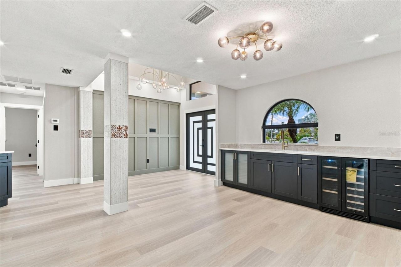 15918 Redington Drive, Redington Beach, FL 33708 Photo