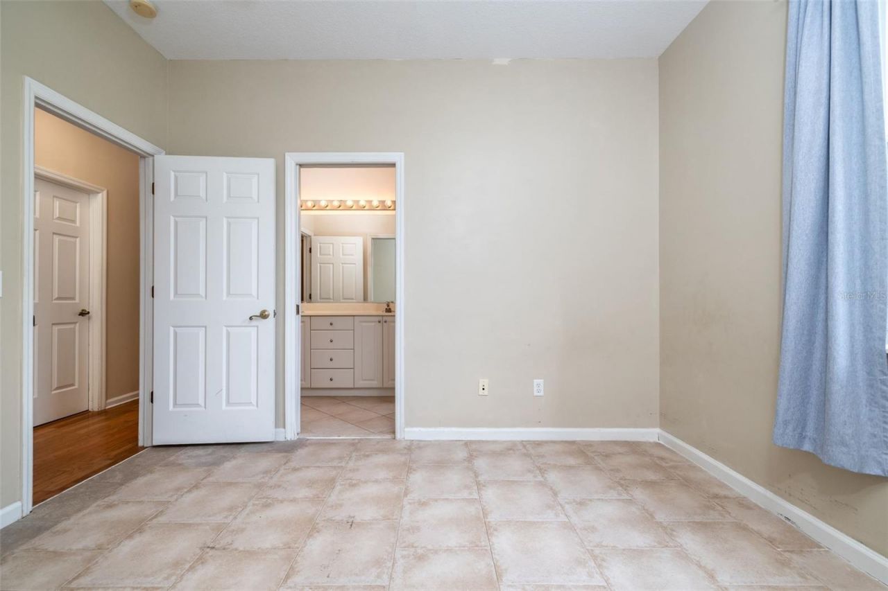 314 W Lake Victoria Circle, Deland, FL 32724 Photo