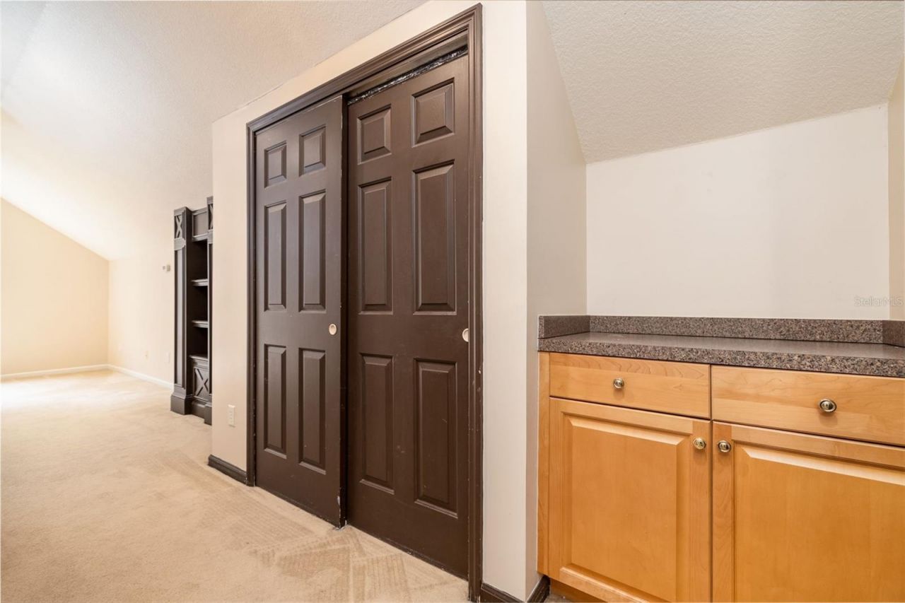 314 W Lake Victoria Circle, Deland, FL 32724 Photo