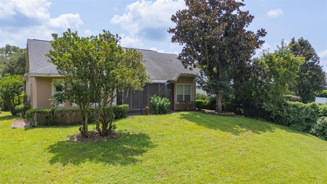 314 W Lake Victoria Circle, Deland, FL 32724 Photo