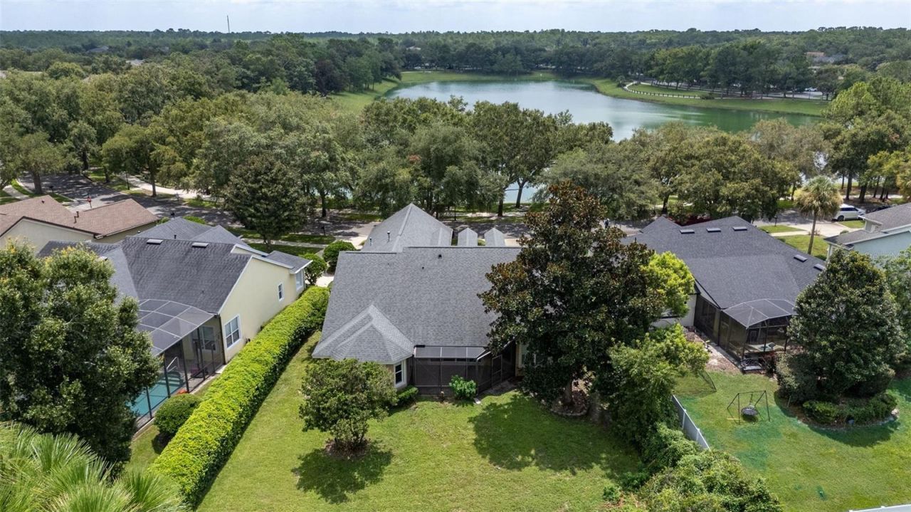 314 W Lake Victoria Circle, Deland, FL 32724 Photo