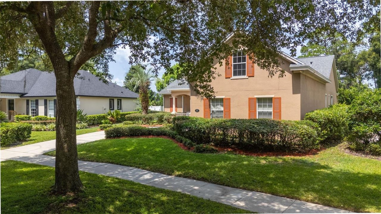 314 W Lake Victoria Circle, Deland, FL 32724 Photo