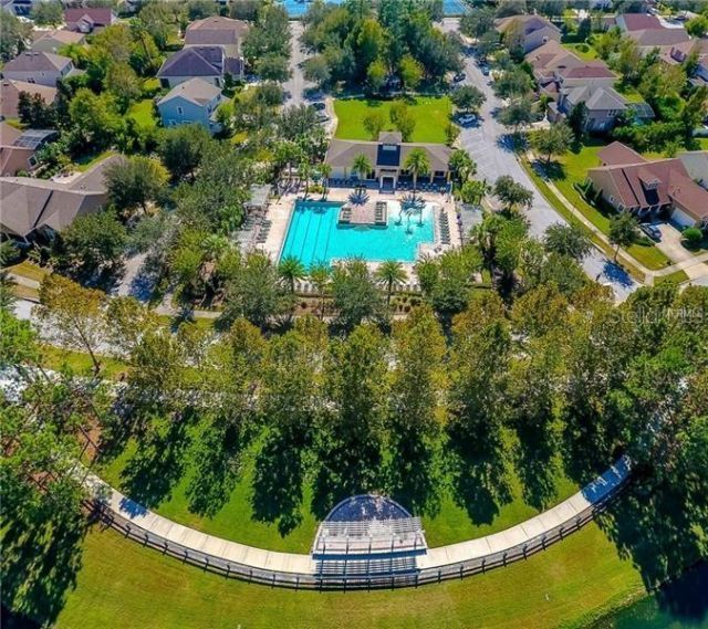 314 W Lake Victoria Circle, Deland, FL 32724 Photo