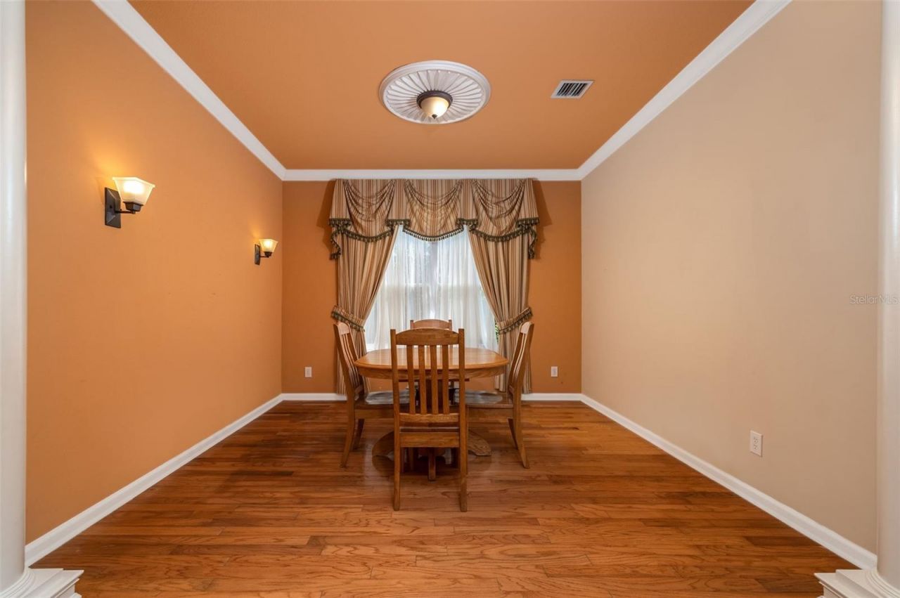 314 W Lake Victoria Circle, Deland, FL 32724 Photo