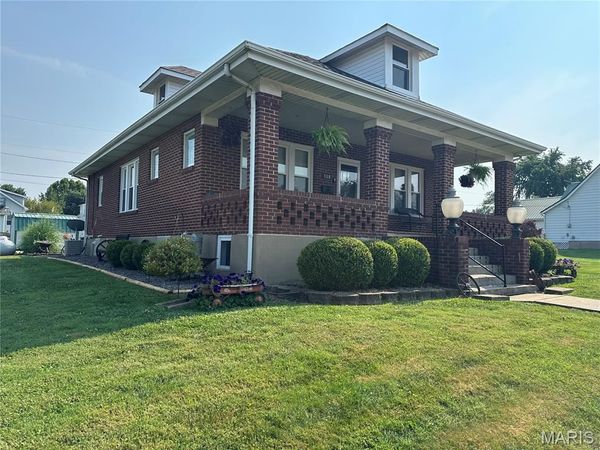 308 E Lincoln Avenue, Owensville, MO 65066