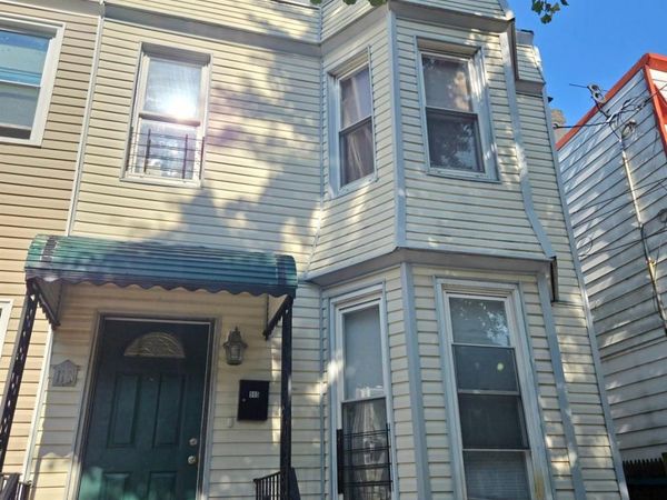 115 Lincoln Avenue, Unit 2, Brooklyn, NY 11208
