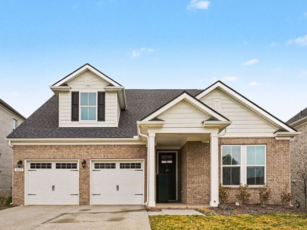267 Pin High Dr , Mount Juliet, TN 37122