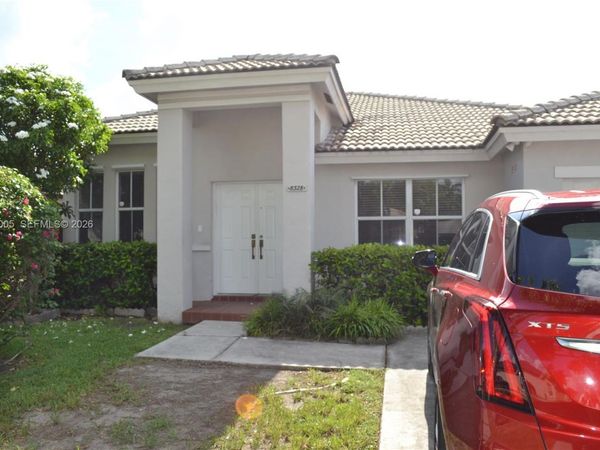 8328 SW 163rd Ave , Miami, FL 33193