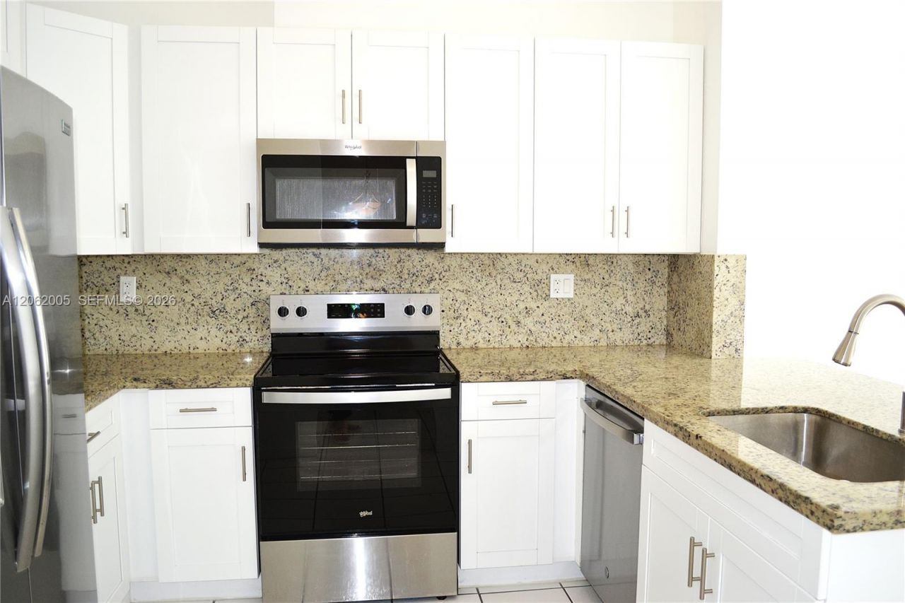 8328 SW 163rd Ave , Miami, FL 33193 Photo