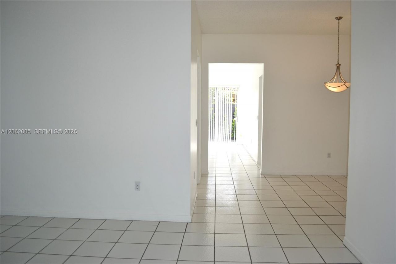8328 SW 163rd Ave , Miami, FL 33193 Photo