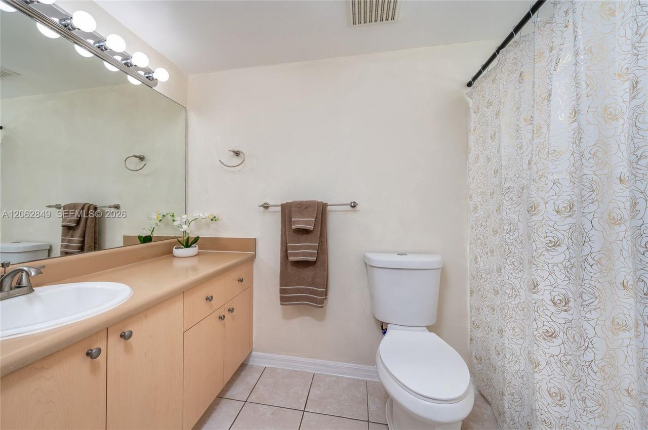 2482 Centergate Dr, Unit 101, Miramar, FL 33025 Photo