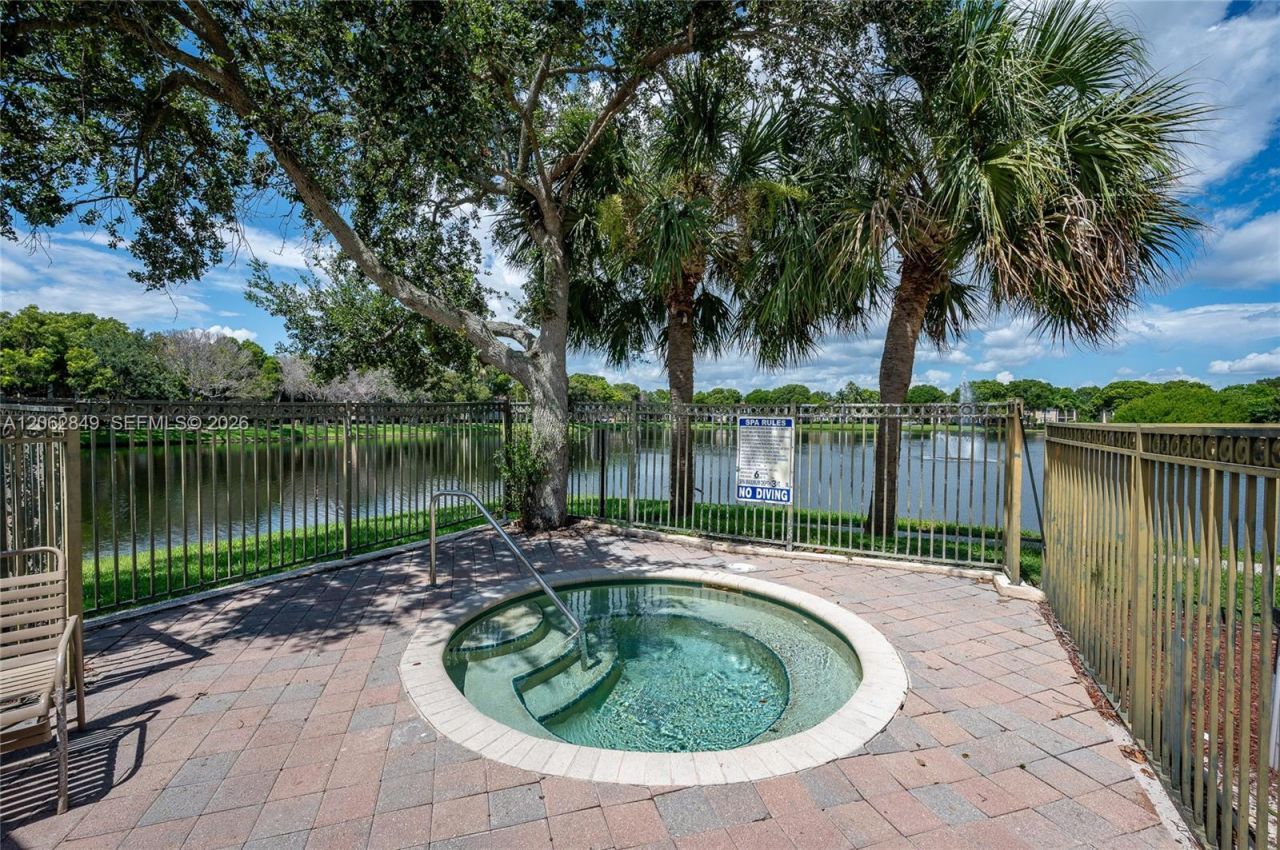 2482 Centergate Dr, Unit 101, Miramar, FL 33025 Photo