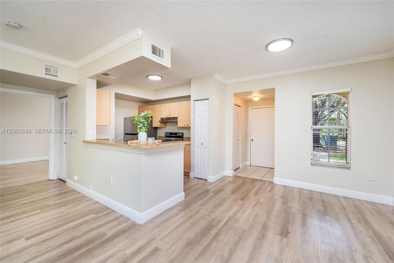 2482 Centergate Dr, Unit 101, Miramar, FL 33025 Photo