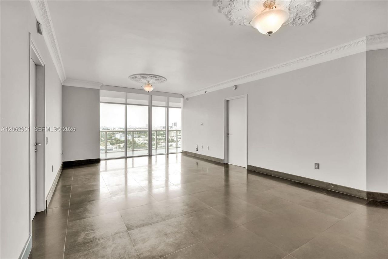 450 Alton Rd , Unit 1906, Miami Beach, FL 33139 Photo