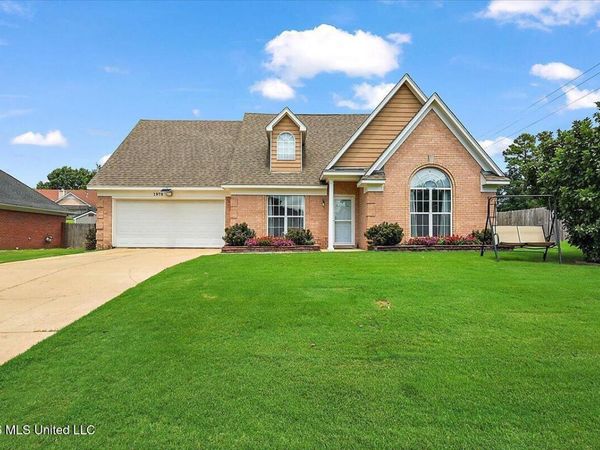 1978 Greencliff Drive, Southaven, MS 38671