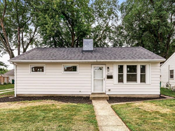 1611 E 4th Street, Mishawaka, IN 46544