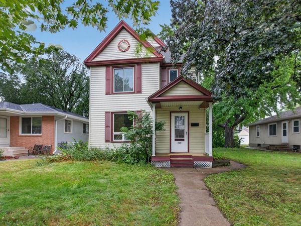 4028 Perry Avenue N, Robbinsdale, MN 55422