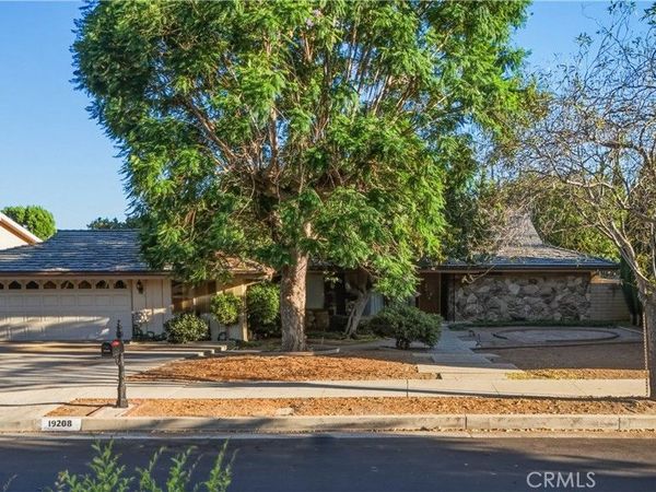 19208 Lassen, Northridge, CA 91324