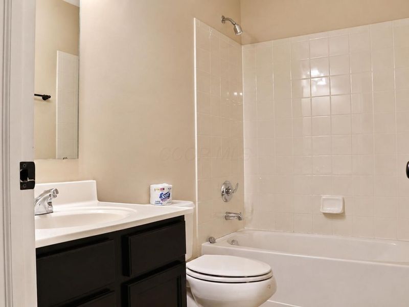 8355 Olympus Lane, Blacklick, OH 43004 Photo 8
