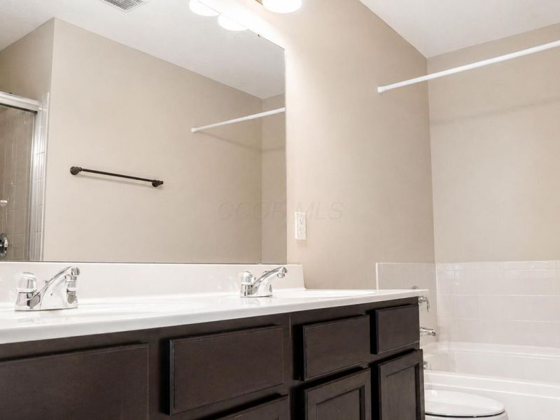 8355 Olympus Lane, Blacklick, OH 43004 Photo 9