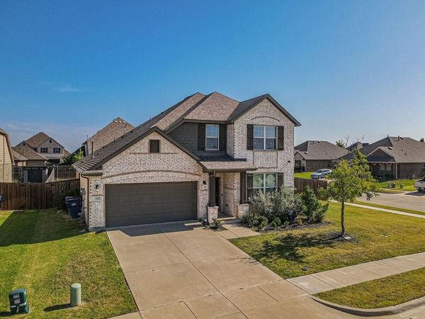 102 Highedge Drive , Fate, TX 75087