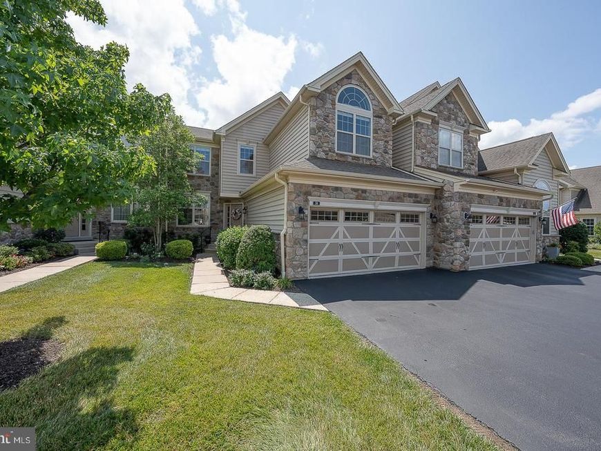 30 Meadow View Lane , Malvern, PA 19355 Main Photo