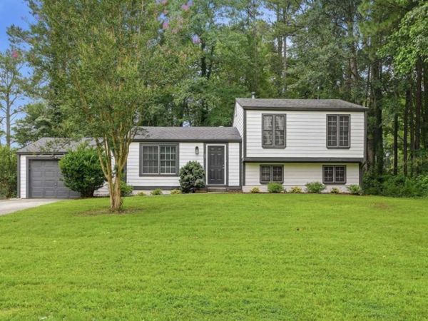 3569 Oak Knoll Drive, Marietta, GA 30068