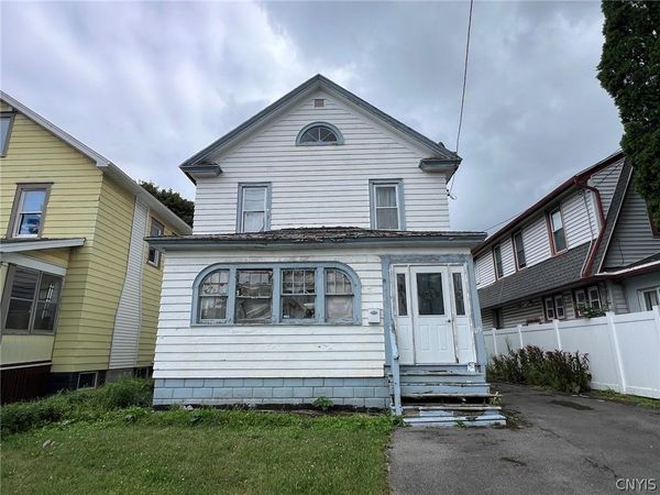 619 Seeley Road , Syracuse, NY 13224