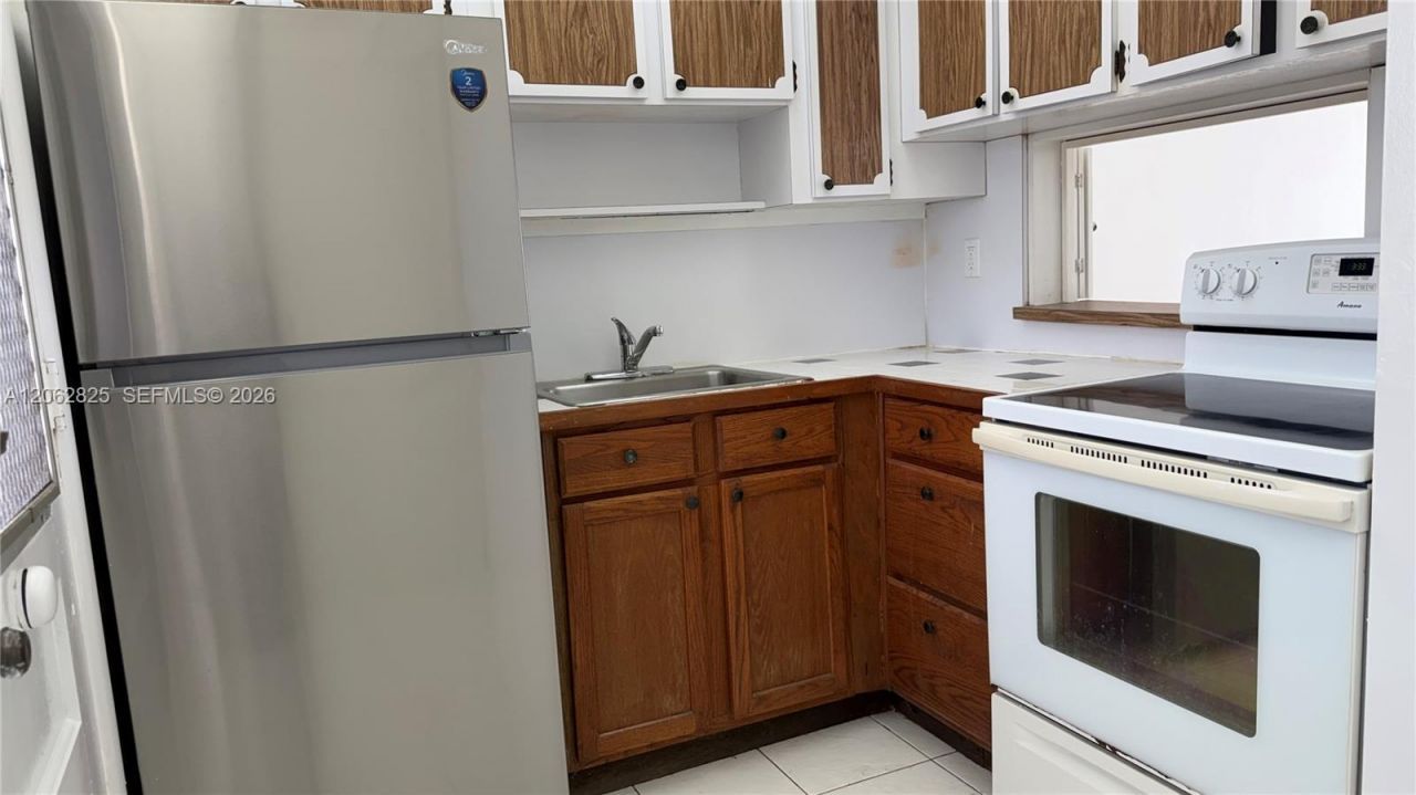 3000 Marcos Dr, Unit P210, Aventura, FL 33160 Photo