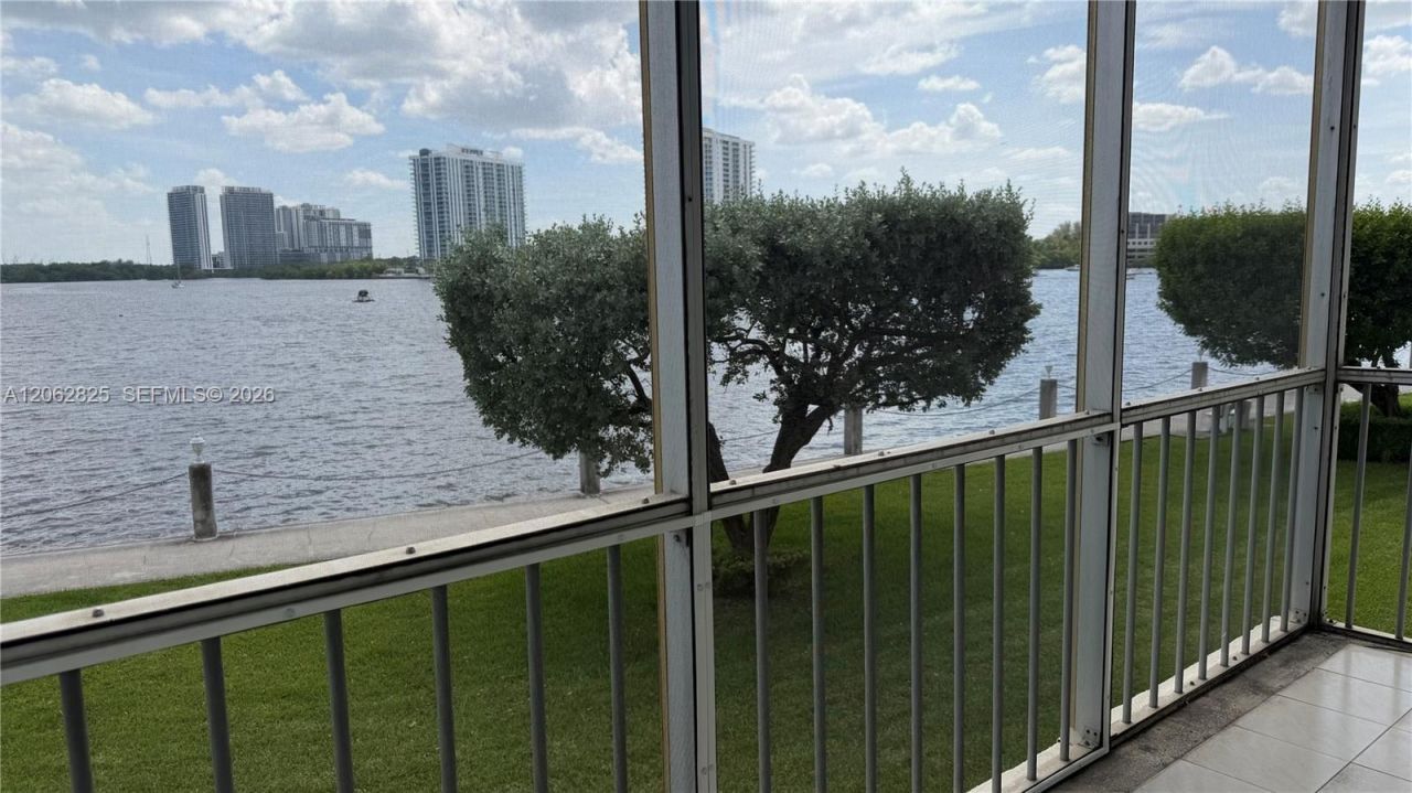 3000 Marcos Dr, Unit P210, Aventura, FL 33160 Photo