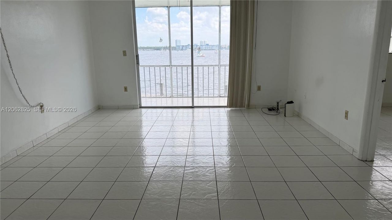 3000 Marcos Dr, Unit P210, Aventura, FL 33160 Photo