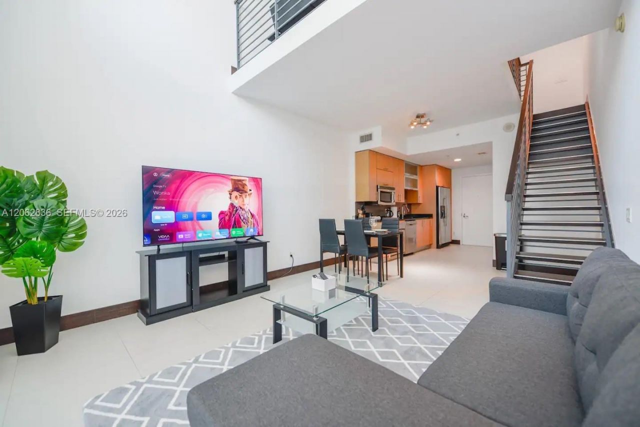 60 SW 13th St , Unit 3814, Miami, FL 33130 Photo