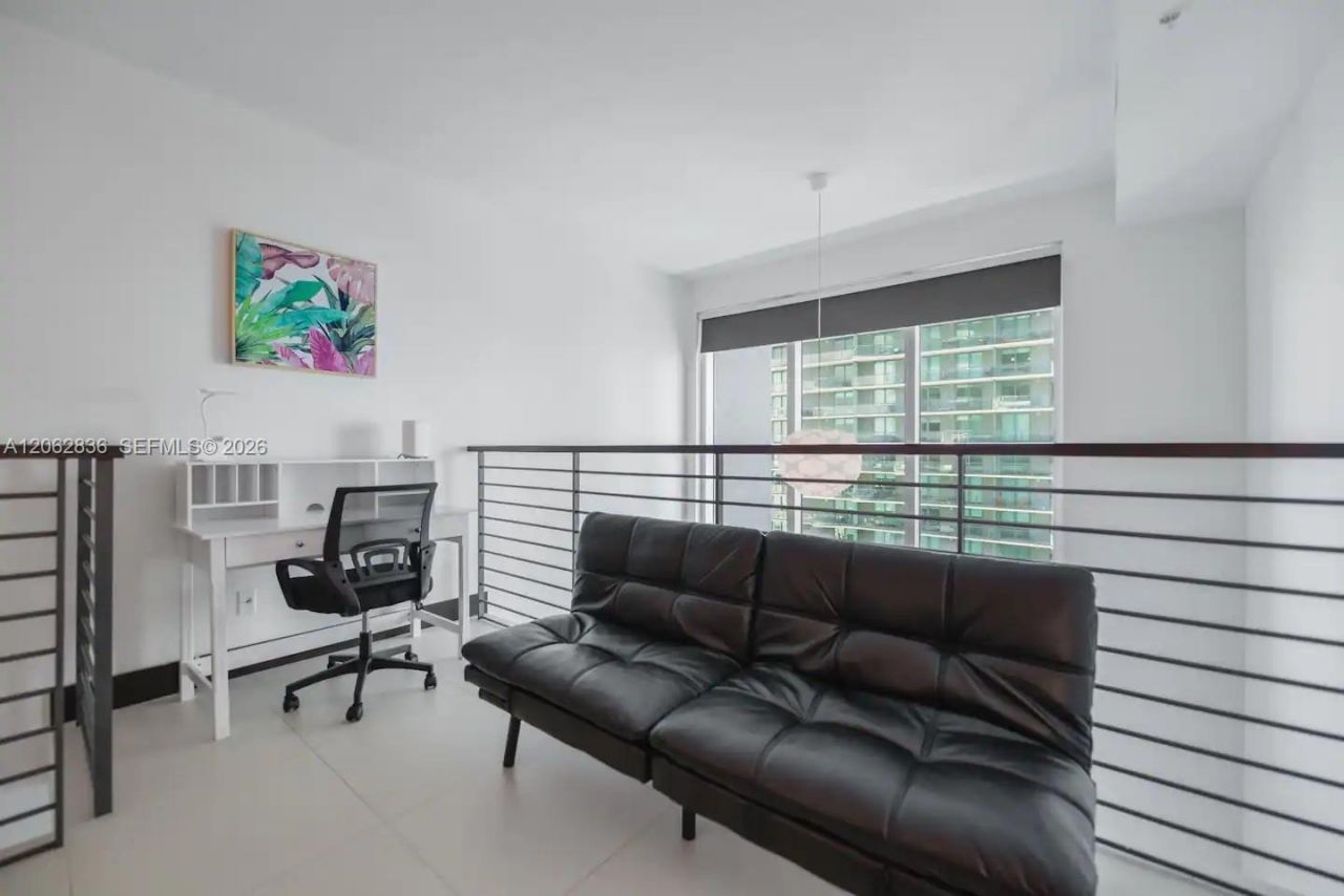 60 SW 13th St , Unit 3814, Miami, FL 33130 Photo