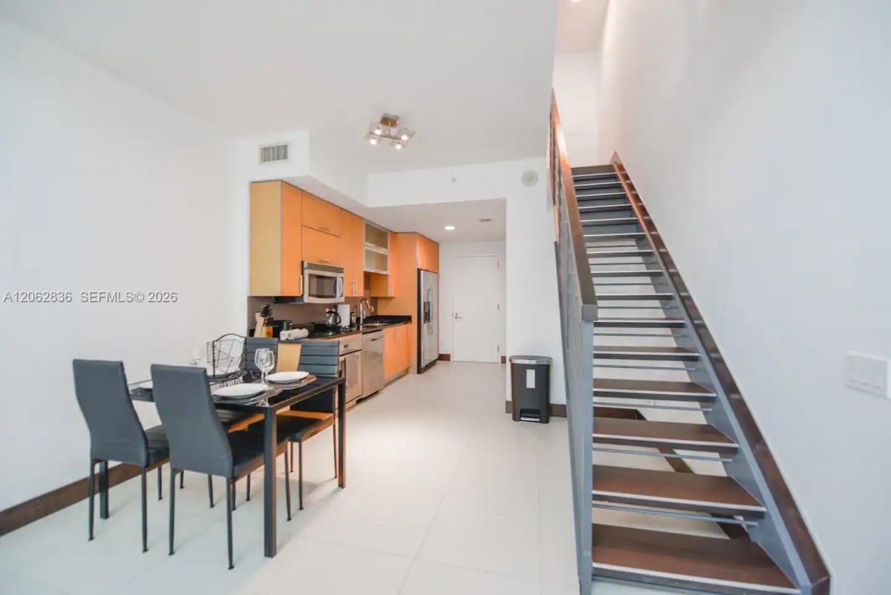 60 SW 13th St , Unit 3814, Miami, FL 33130 Photo
