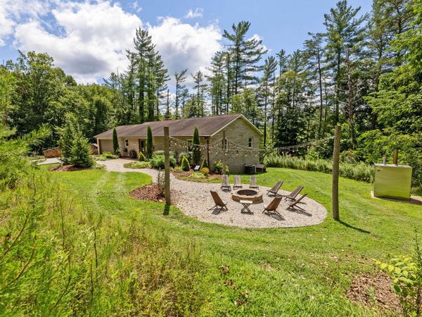 38296 Davis Chapel Road , Logan, OH 43138