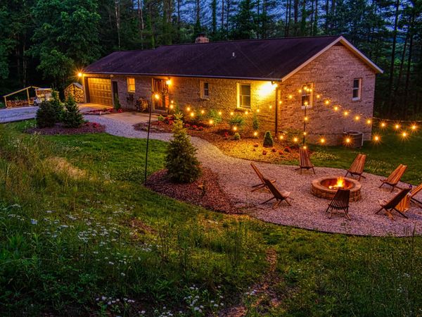 38296 Davis Chapel Road , Logan, OH 43138
