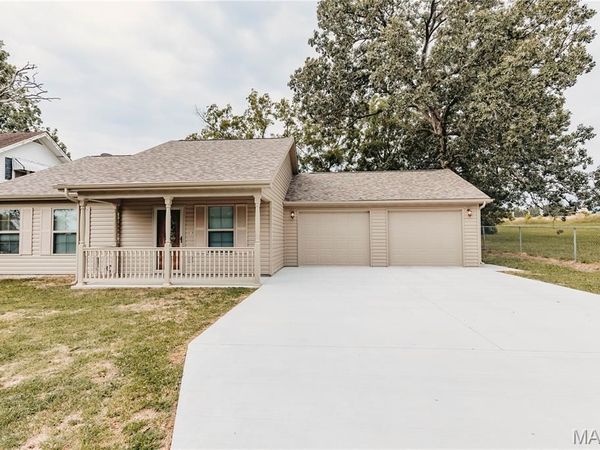 505 W 2nd Street , Dixon, MO 65459