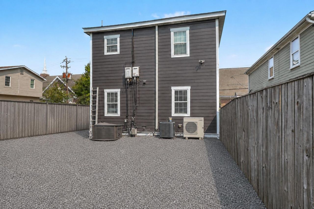 3 Strawberry Lane Photo 19