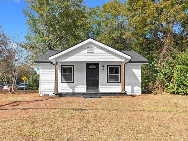 118 Perry Street , Monroe, GA 30655