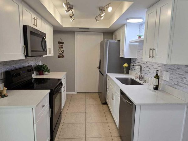 629 N MESA Drive, Unit 27, Mesa, AZ 85201